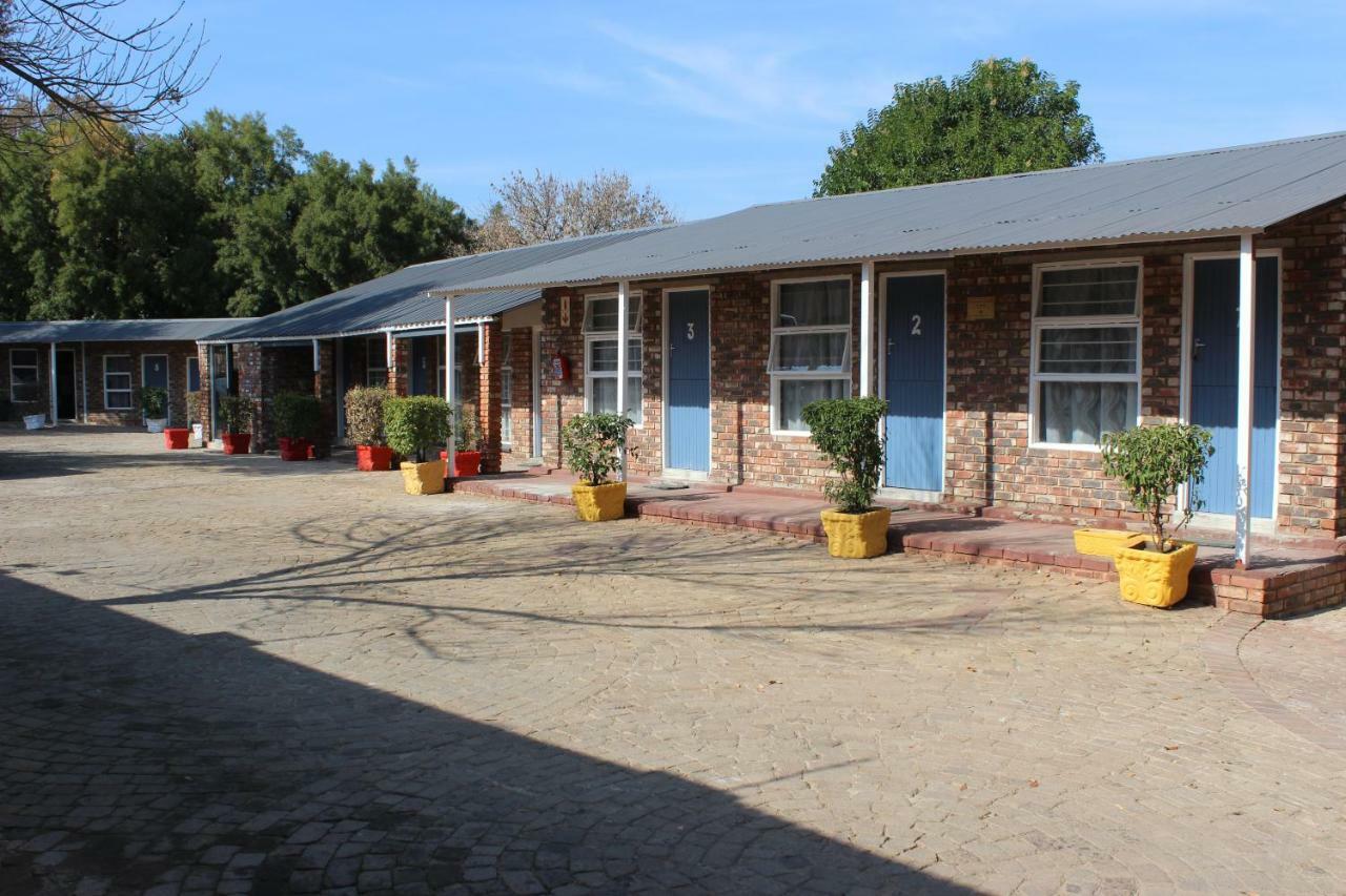 Opstal Guestfarm Hotel Potchefstroom Exterior photo