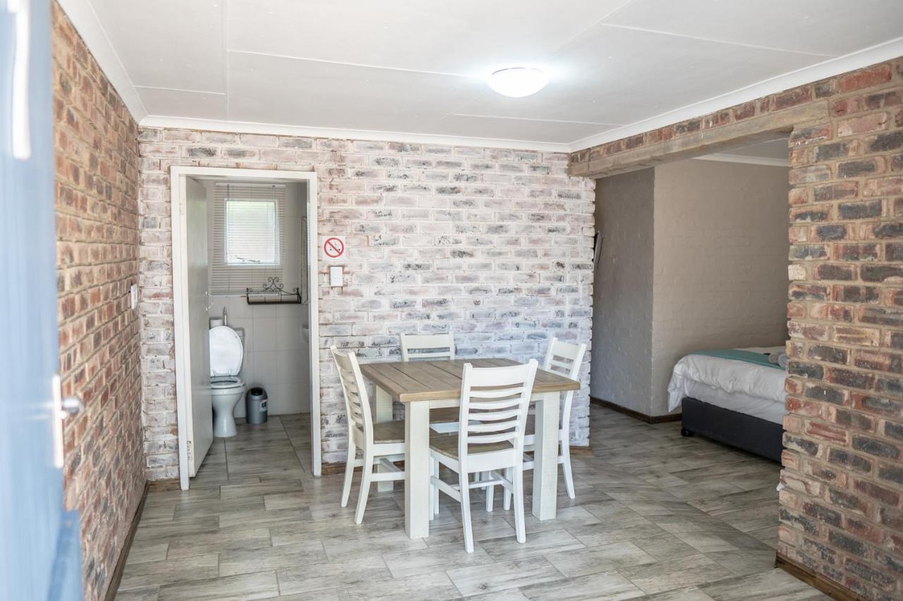 Opstal Guestfarm Hotel Potchefstroom Exterior photo